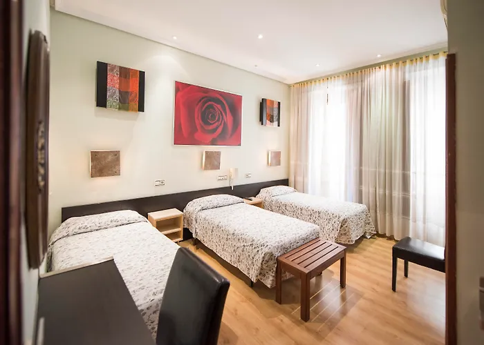Hostal Manuela By Gaiarooms